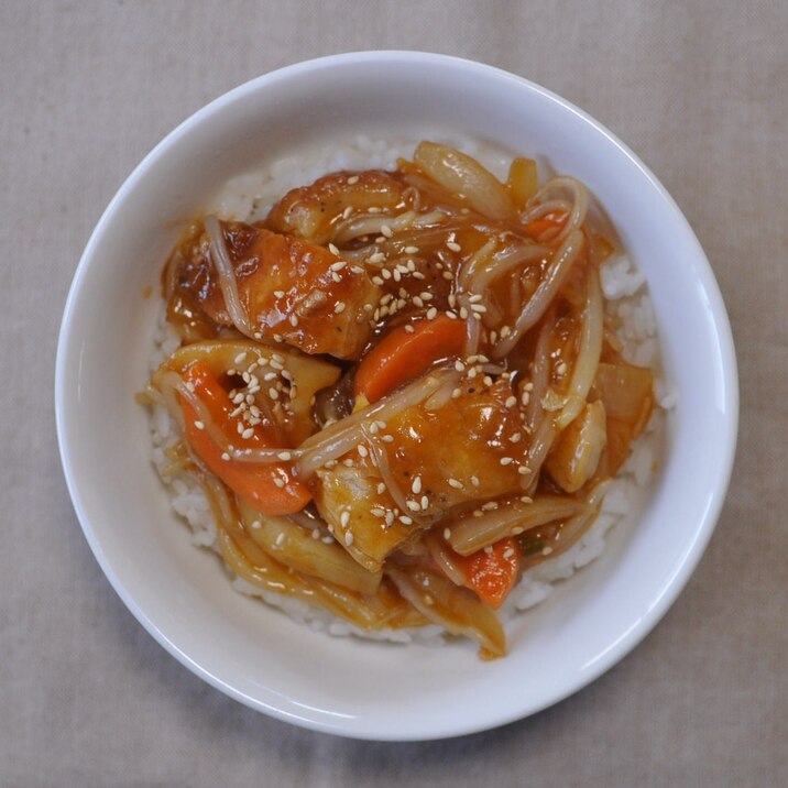 鶏唐揚げと根菜の甘酢あんかけ丼